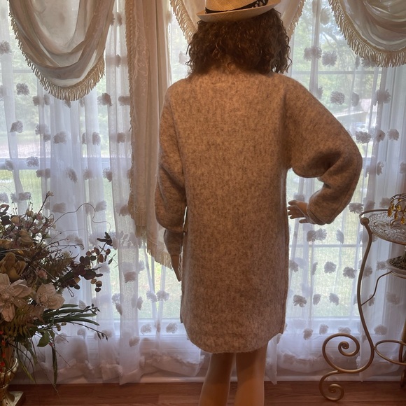 Anthropologie Sweater - Picture 3 of 3